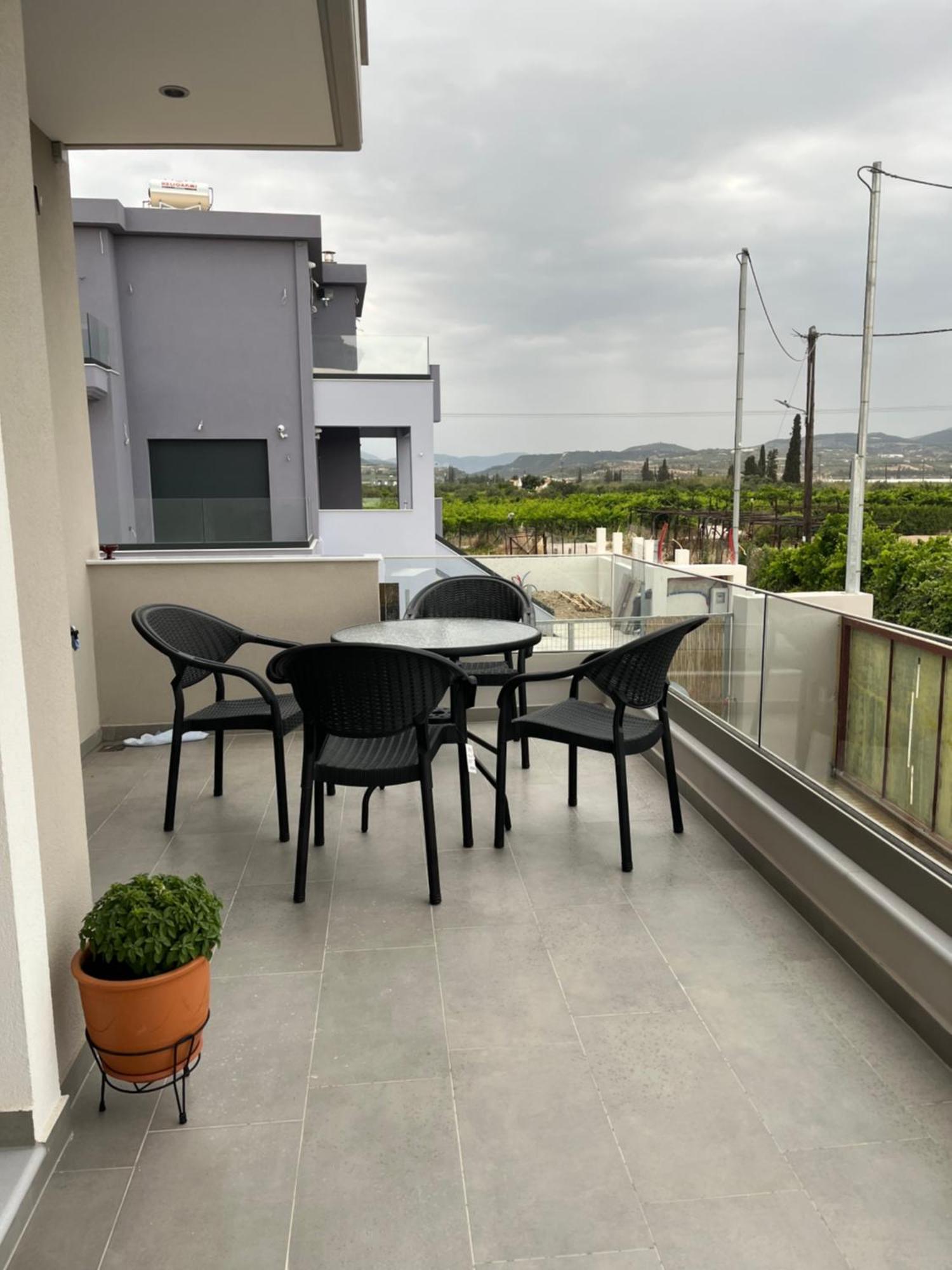 Villa Maria Eirini Lechaio Exterior foto